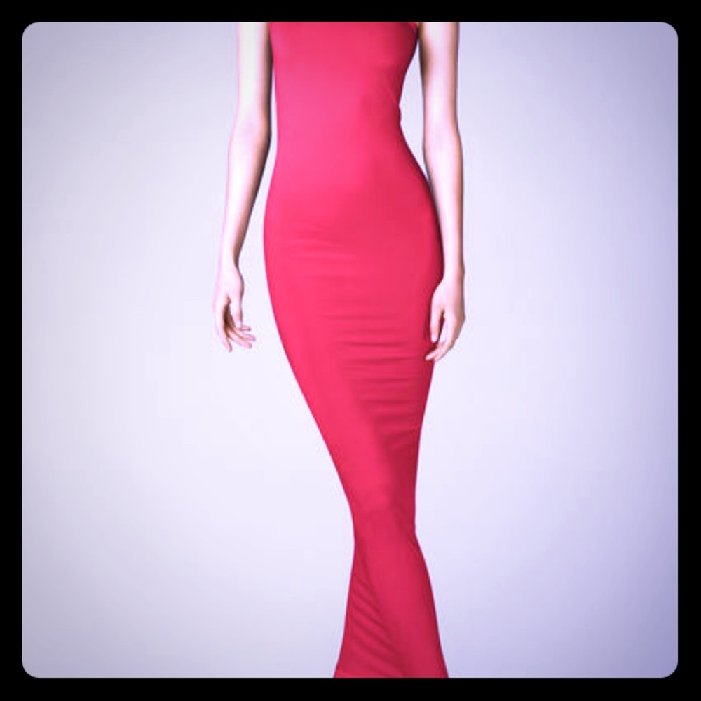 🌺 Wolford red dress !!